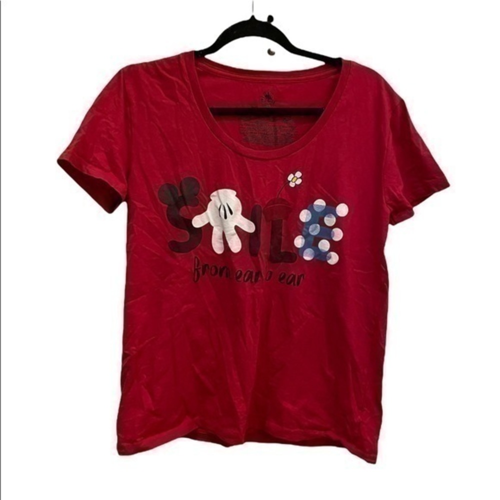 Disney Women Red Mickey Smile from Ear to Ear RED TSHIRT LARGE 
CONDITION 8/10
